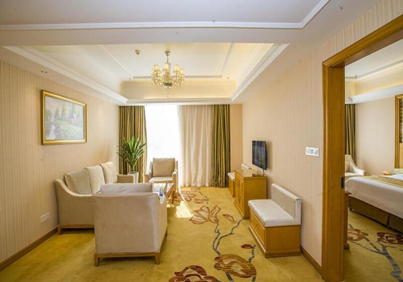 Vienna Hotel Guizhou Bijie Chuangmei Century City