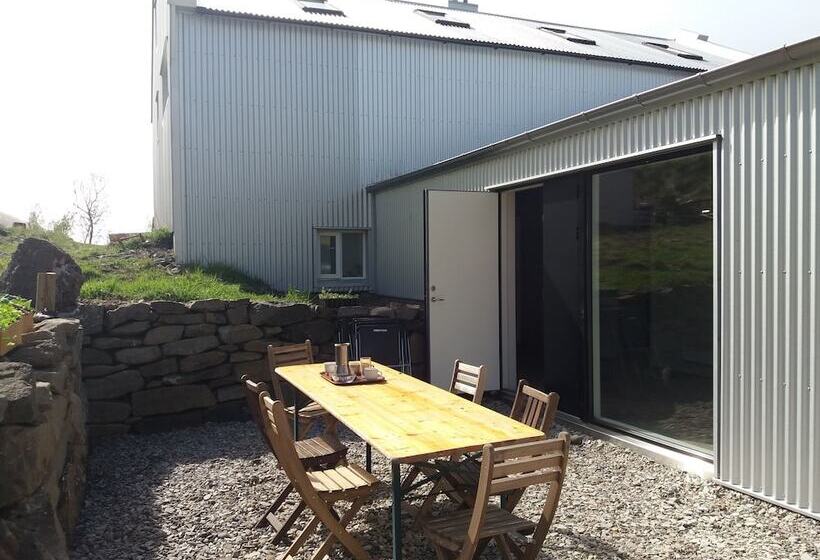 پانسیون Guesthouse Nýp