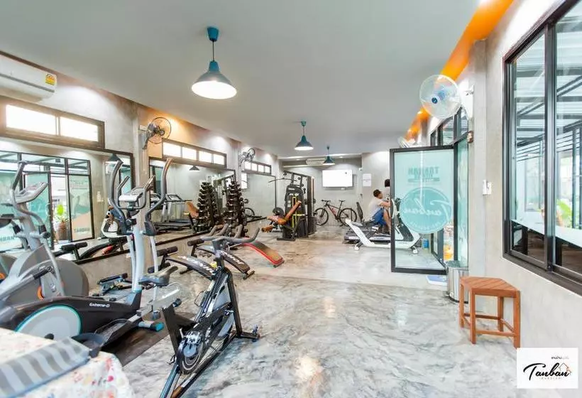 هاستل Tan Bann Mansion Surin