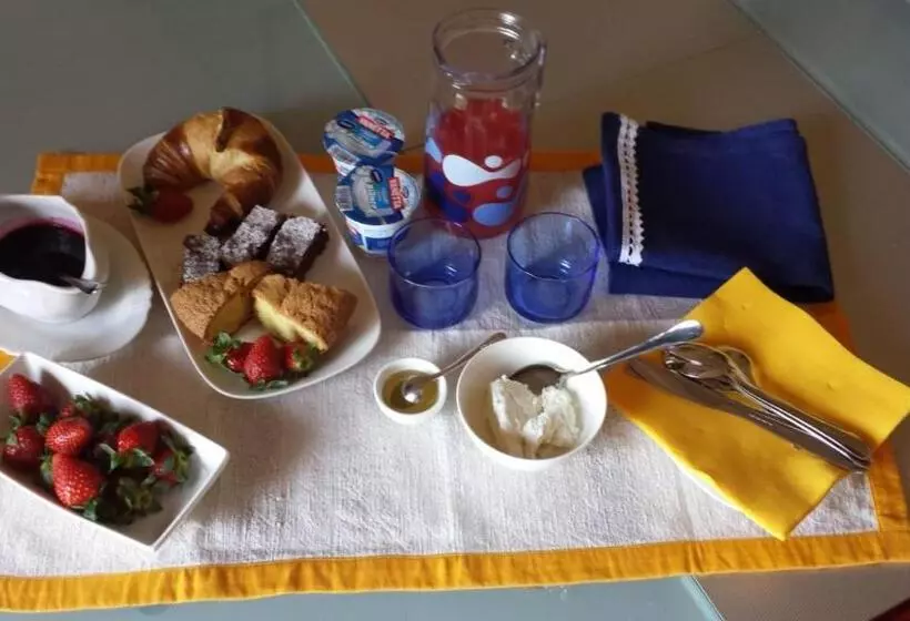 تختخواب و صبحانه Casa Dolce Casa