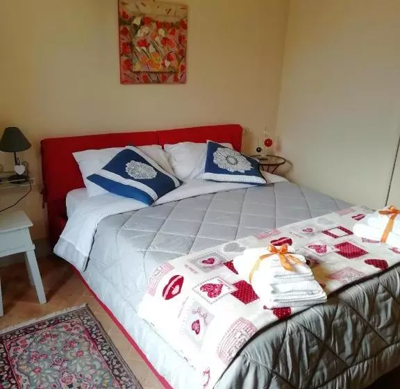 تختخواب و صبحانه Casa Dolce Casa