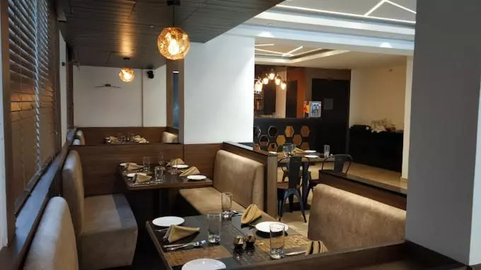 Enter Hotels   Hotel Golden Plateau