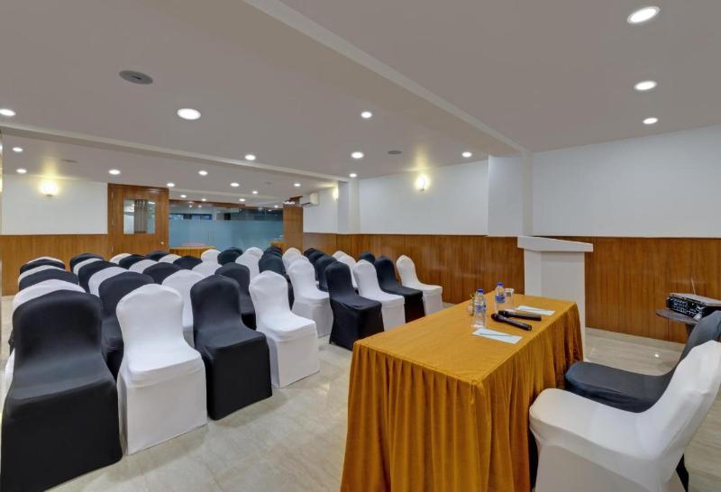 Avins Beacon Hotel   Udaipur