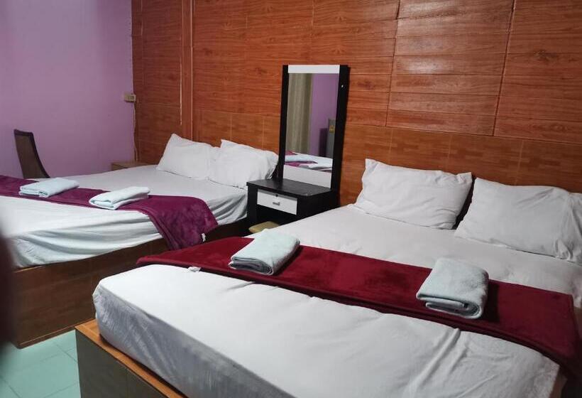 فندق Bussaracum Resort