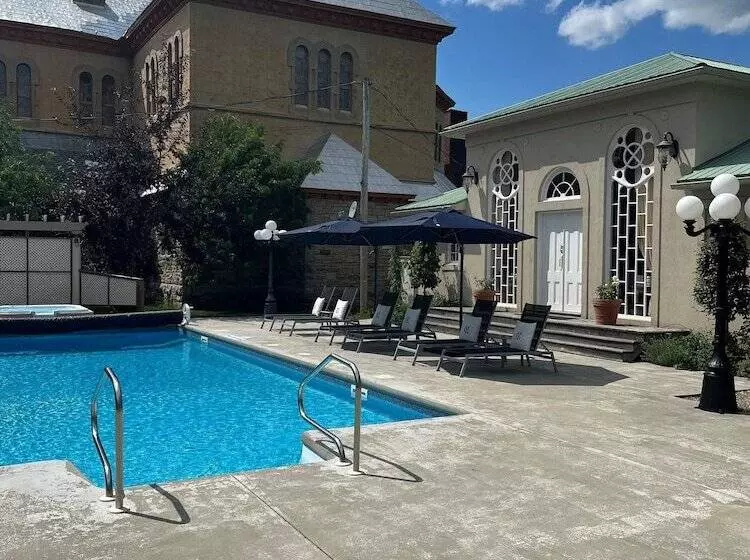 Hotelli Manoir Chamberland