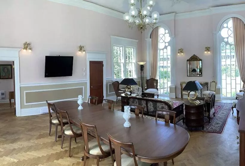 Hotelli Manoir Chamberland