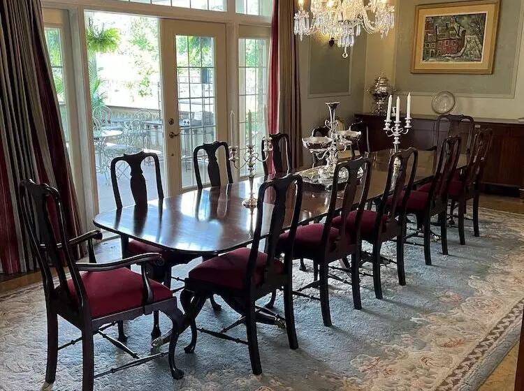 Hotelli Manoir Chamberland