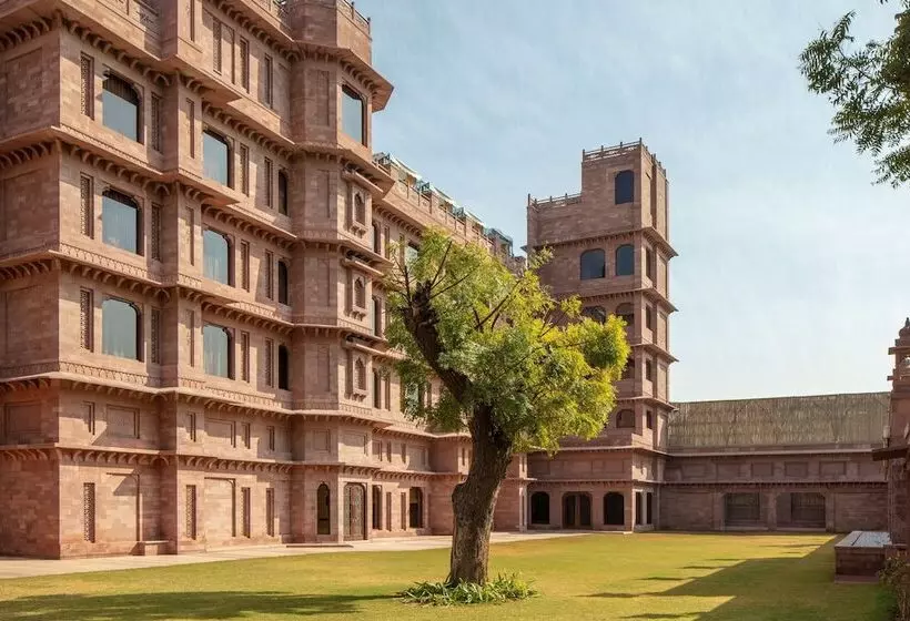 ホテル Radisson Jodhpur