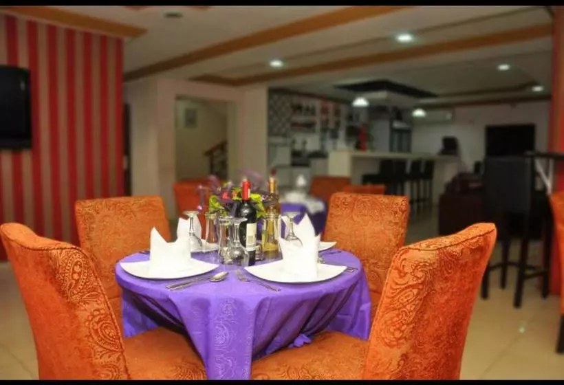 هتل Royal Kaft