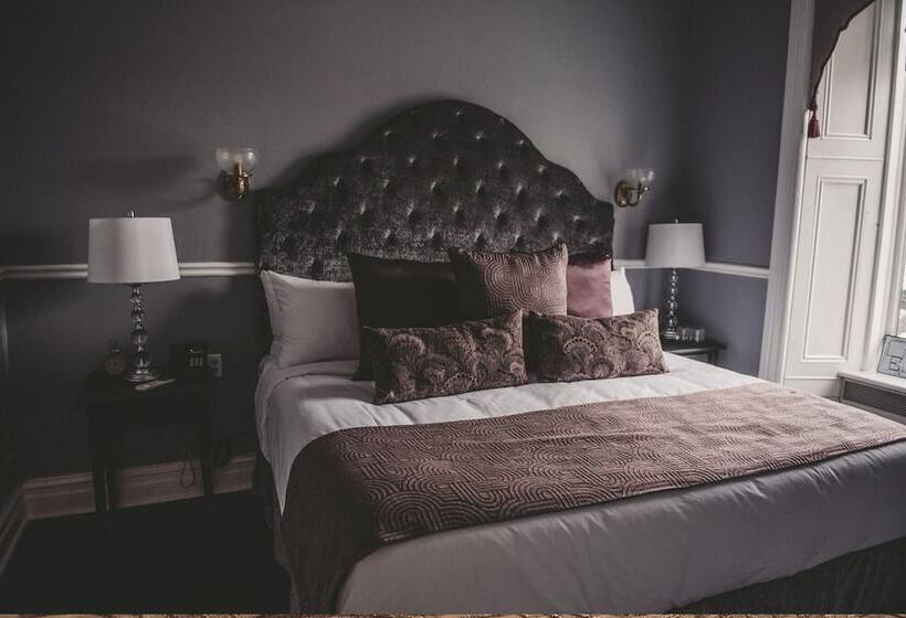 Отель The Grand