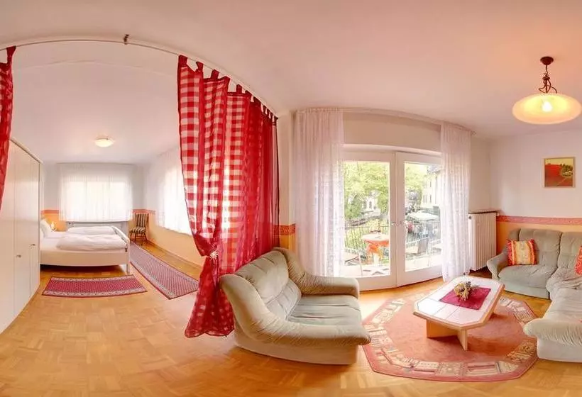 Hotelli Weingut Schützen