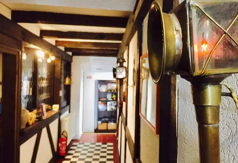 Hotelli Weingut Schützen