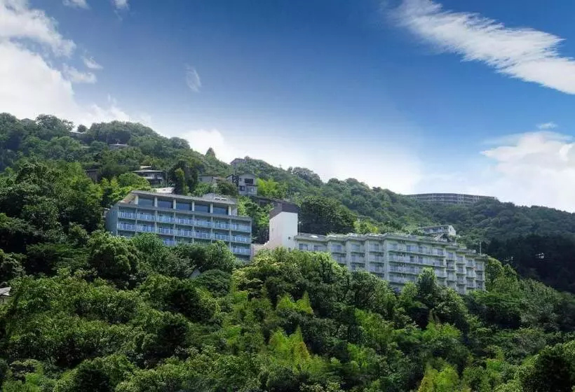 Hotelli Wisterian Life Club Usami