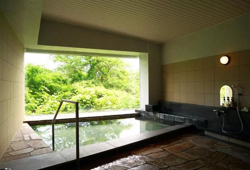 Hotelli Wisterian Life Club Usami