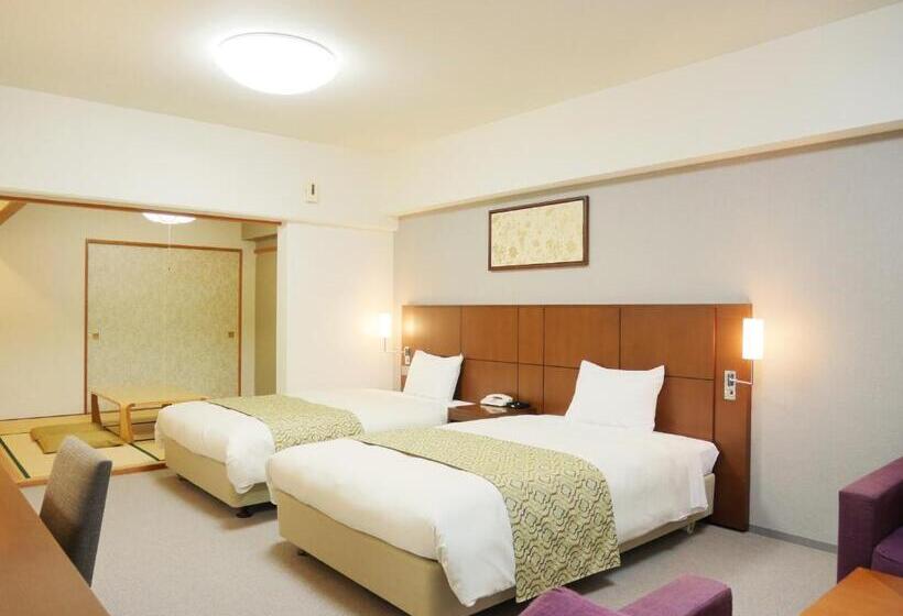 Hotel Wisterian Life Club Usami