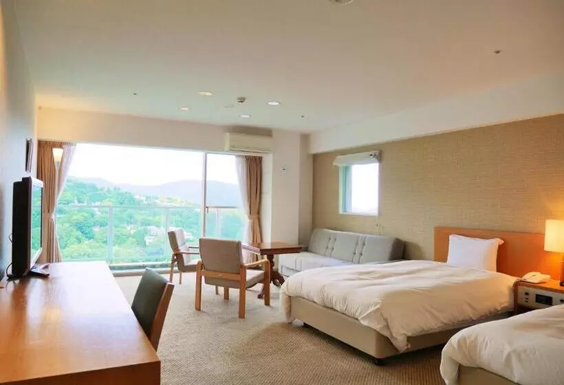 Hotelli Wisterian Life Club Usami