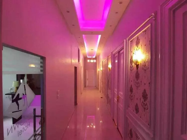 Midtown Hostel