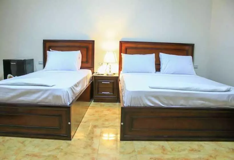 Midtown Hostel