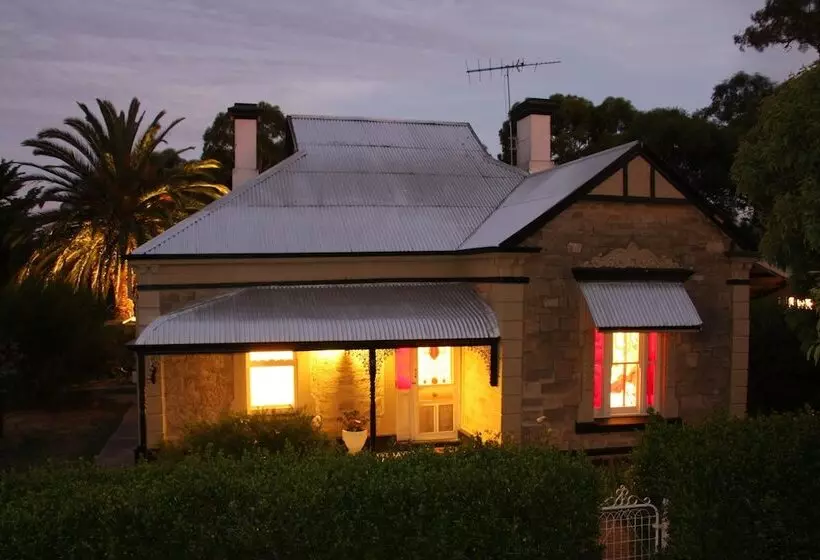 Azalea Cedar Rose Barossa Valley Villa