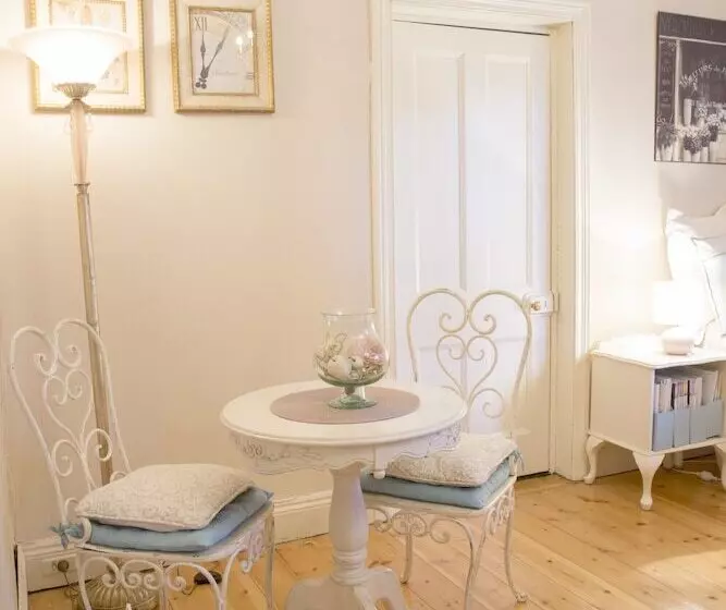 Azalea Cedar Rose Barossa Valley Villa