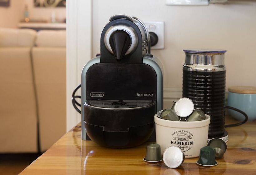 Azalea Cedar Rose Barossa Valley Villa