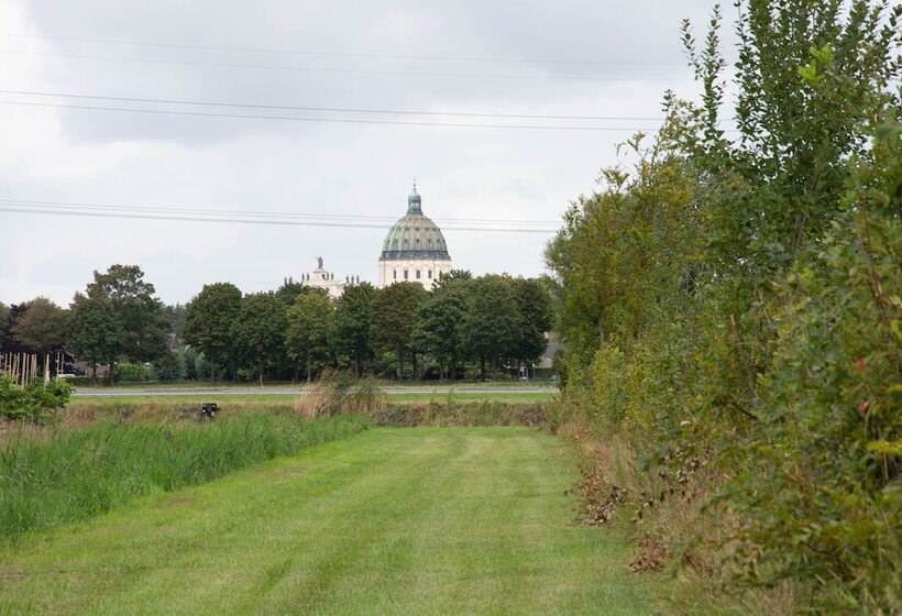 مبيت وإفطار Antonius Hoeve