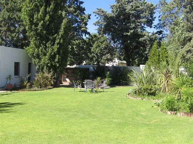 Aamiaismajoitus (B&B) Karoo Ouberg Guest Lodge