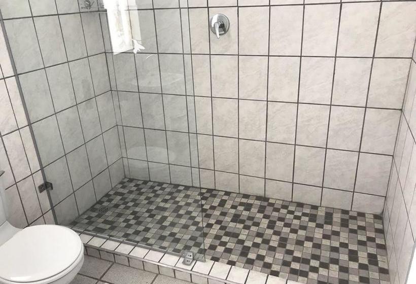 Bed and Breakfast Karoo Ouberg Guest Lodge