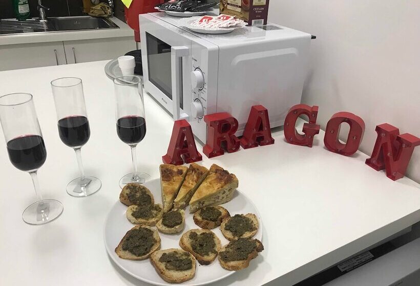 تختخواب و صبحانه Terrazza Aragon Room And Spa