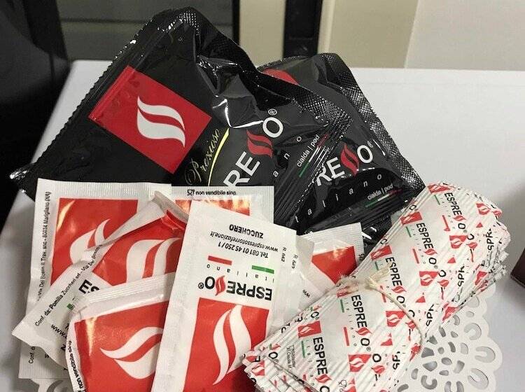 تختخواب و صبحانه Terrazza Aragon Room And Spa