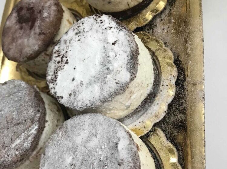 تختخواب و صبحانه Terrazza Aragon Room And Spa