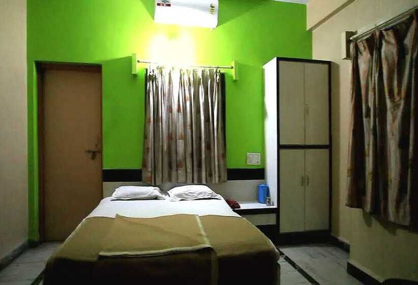 בית מלון כפרי Kaustubh