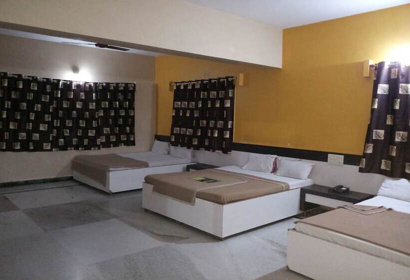 בית מלון כפרי Kaustubh