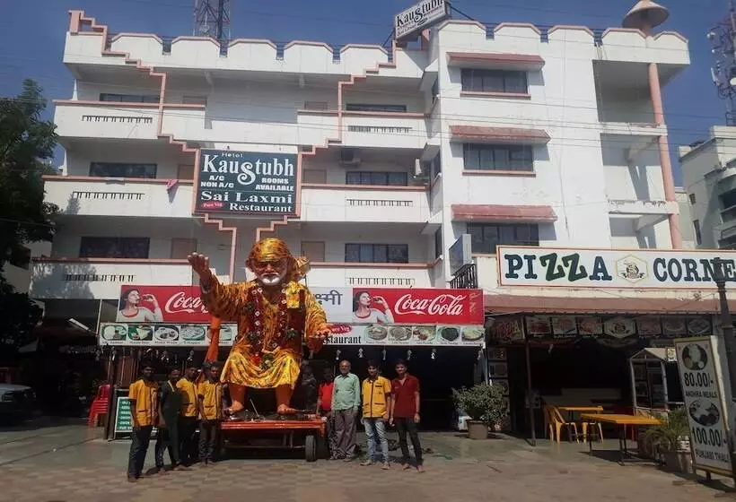 ホテル Kaustubh