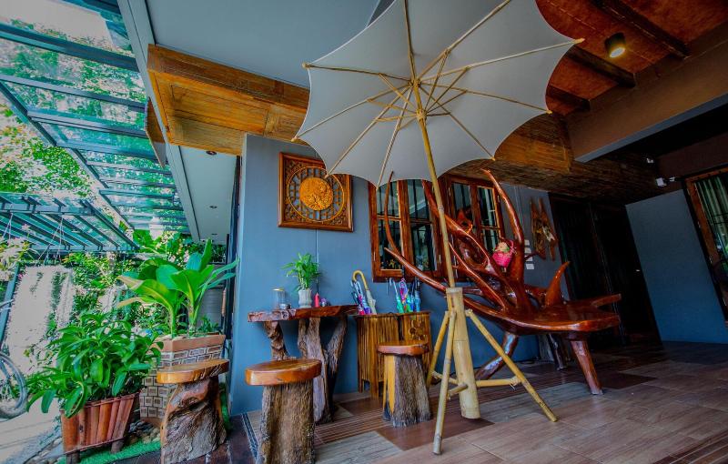 ホテル Na Siri Lakeview