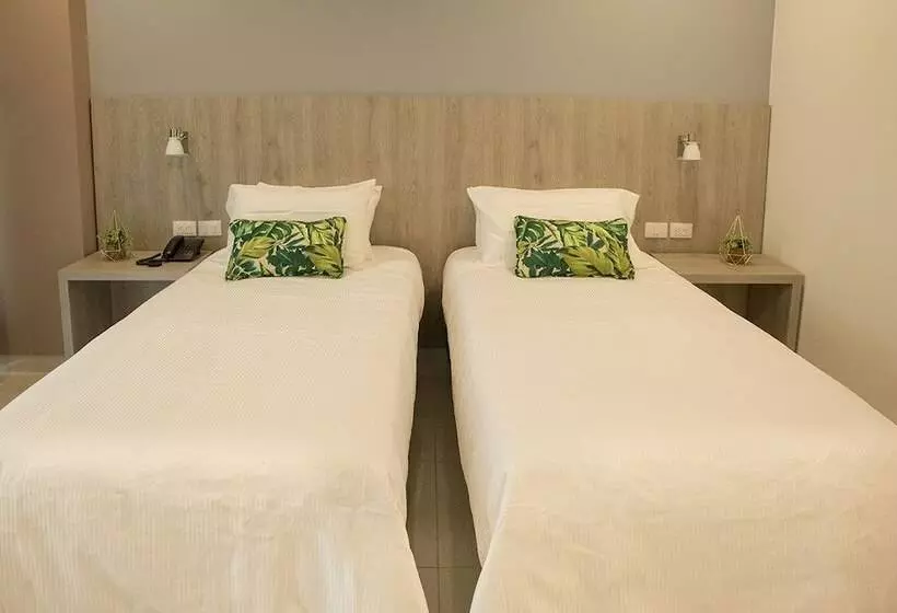 ホテル Sexta Avenida Inn