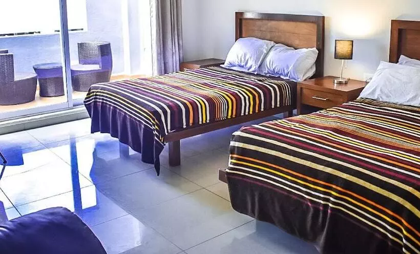 Hotelli Suites Del Mar