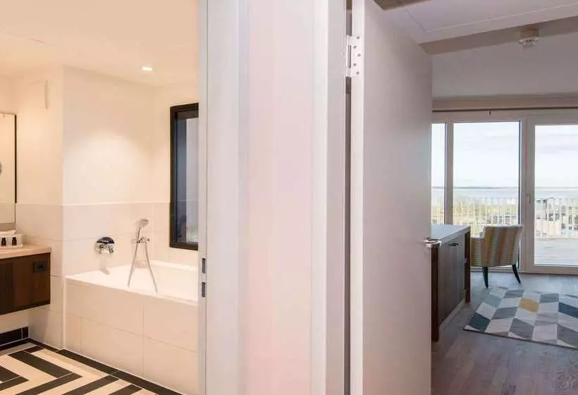 The Liberty Hotel Bremerhaven Bw Signature Collection