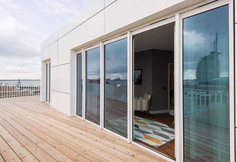 The Liberty Hotel Bremerhaven Bw Signature Collection