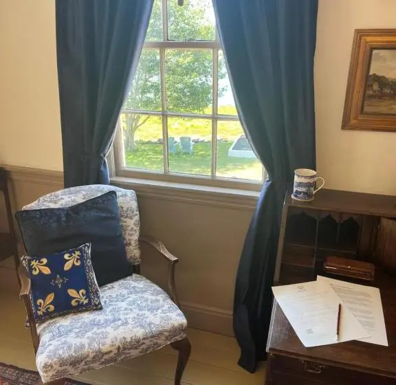 ベッドアンドブレックファースト Bailey House Inn
