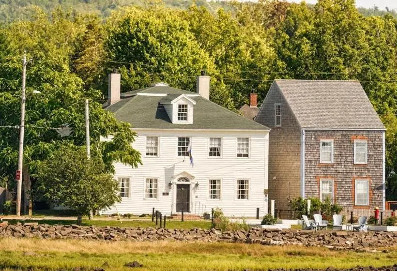 ベッドアンドブレックファースト Bailey House Inn