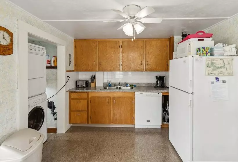 Coastal Cottage Retreat Steps From The Beach 2 Bedroom Cottage