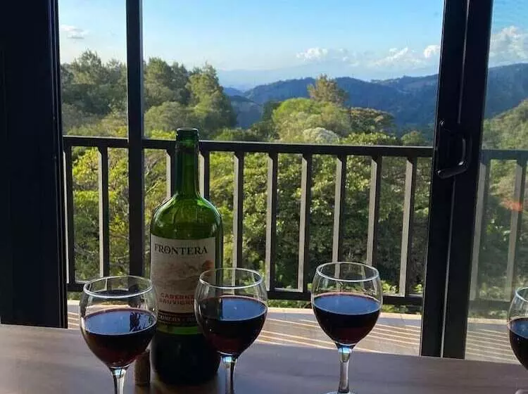 Majatalo Delux Manvama Monteverde