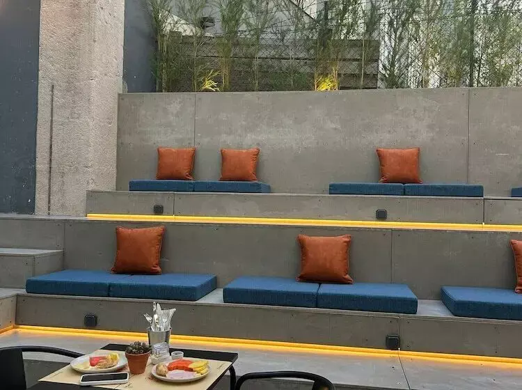 هتل Inspira Santos Boutique