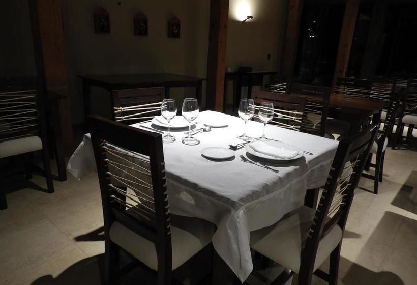 בית מלון כפרי Casa Colorada All Inclusive Eco Lodge