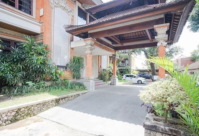 Hotel Akarsa Transit