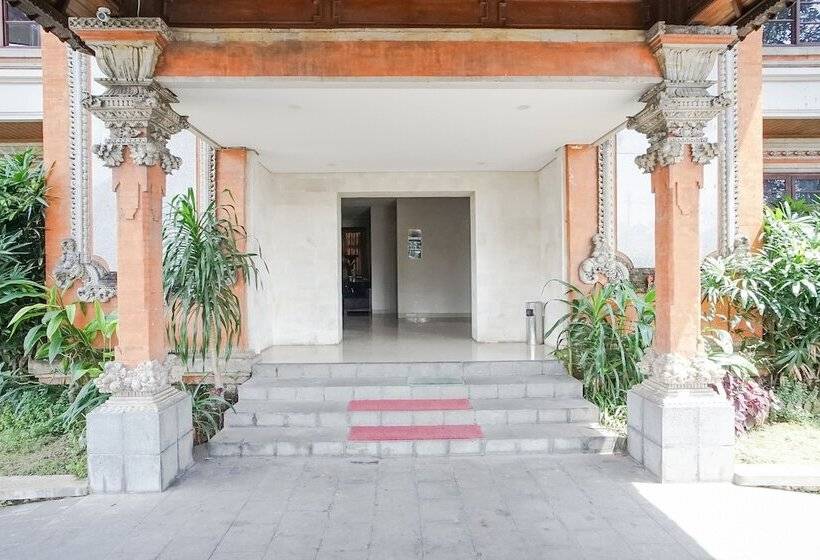 Hotel Akarsa Transit