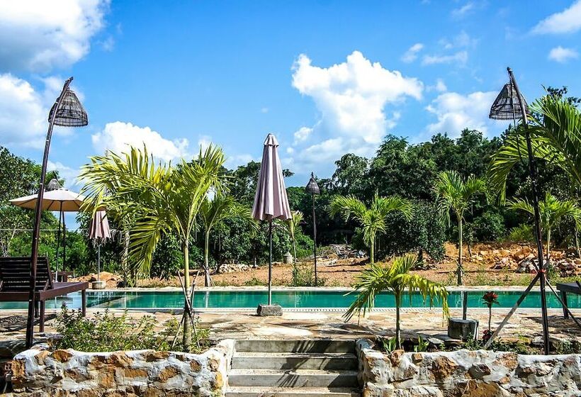 فندق Boreirom Teuk Chhou Resort