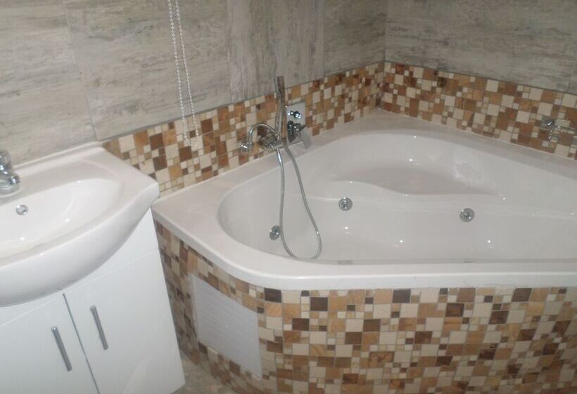 酒店 Channel View Lodge