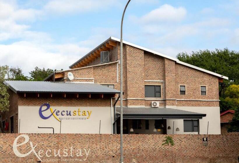 فندق Execustay